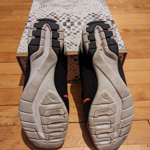 Puma shoes - Picture 4 of 4